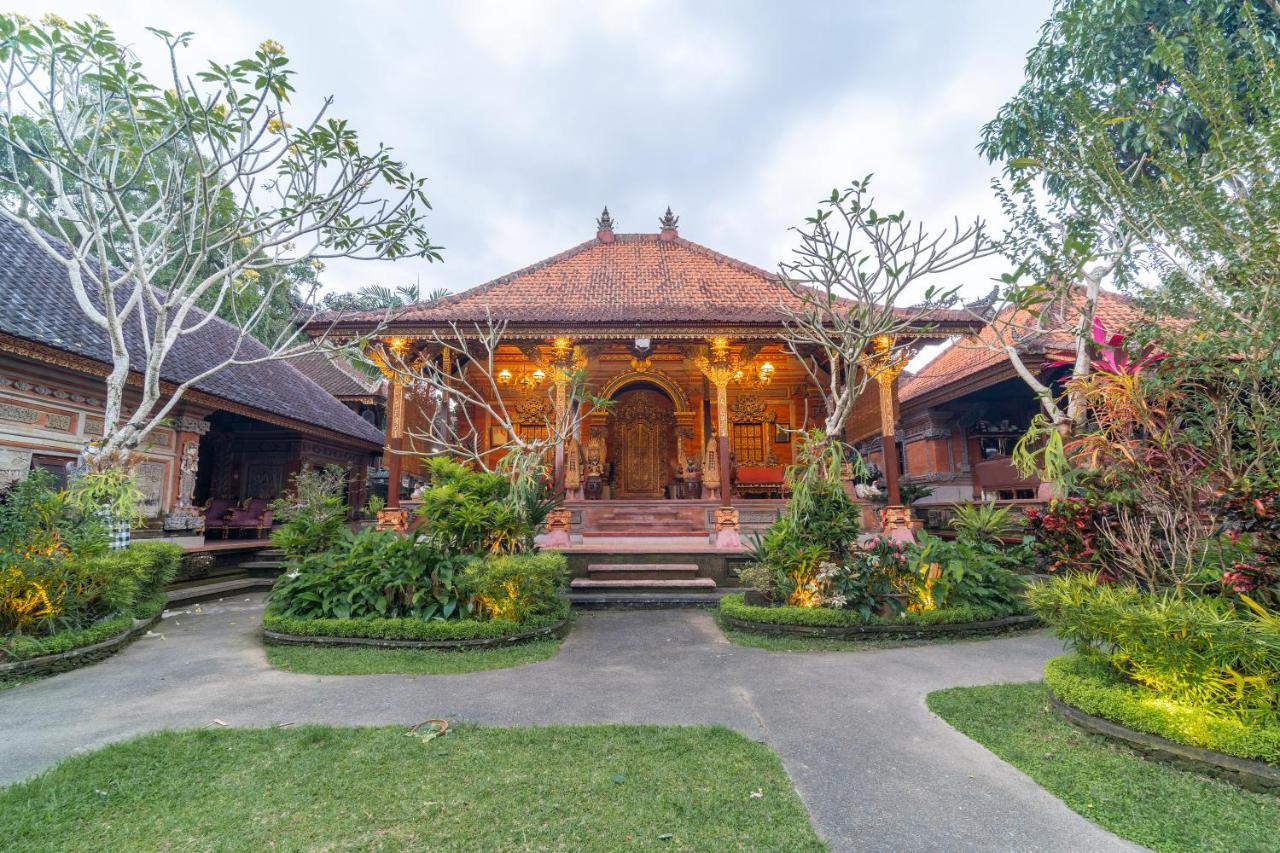 Saren Kauh Ubud Palaceॐ Exteriör bild